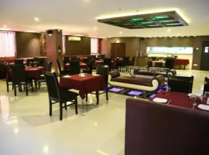 Hotel Seasons Inn
