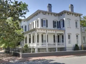 Senator`s Gate at Forsyth