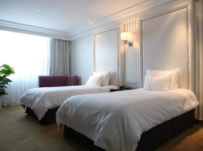 Grand Daqiao Hotel