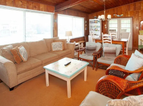 Three Knots Holiday Home
