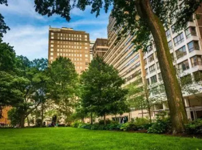 Walker's Paradise 2-Bdrm in Rittenhouse Square