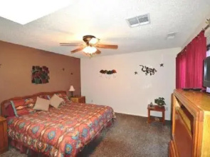 Kizzy'S Kove - 2 Br condo by RedAwning