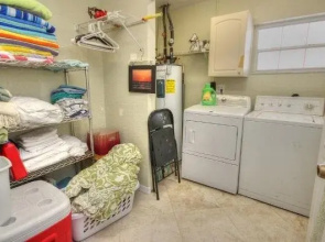 Sunset Sea esta 4 Br home by RedAwning