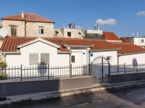 Holiday Home Beata 1871