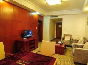 Golden Leaf Hotel