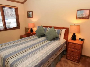 Mountainback #105, Loft, Den
