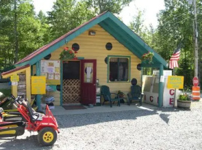 Patten Pond Camping Resort Apartment 3