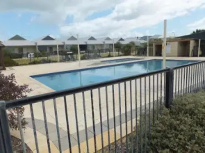 Seafront Unit 25