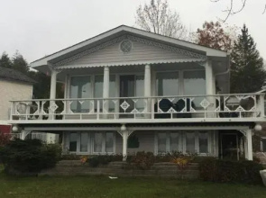 Victoria Harbour Cottages