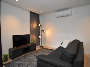 Melbourne Empire Apartments
