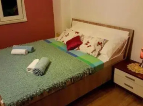 Hostel Bol