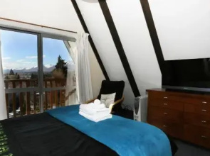 Fox Chalet