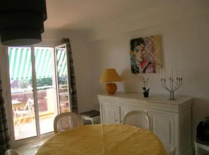 Apartments Alexandre III