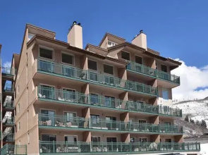 Vantage Point Condo 301