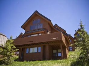 Arrowhead Condominiums by Resort Property Management