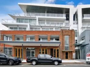 StayCentral Brunswick Penthouse