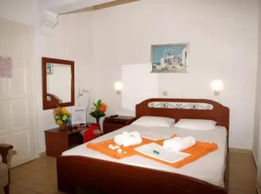 Pefkari Beach Studio Albatross