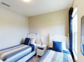 Golden Palms Vacation Resort 2578