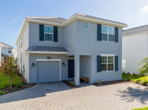 4784 Kings Castle Circle