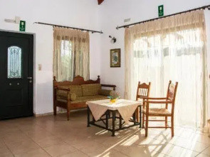 Villa Manos
