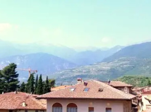 Arco Casa Segantini