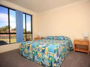 Hi Surf Unit 1 92 Head St Forster