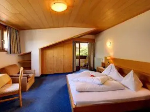 Hotel Tirol