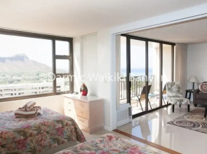 2-3401 Waikiki Banyan