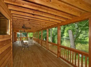 River Cottage - 3 Br home by RedAwning
