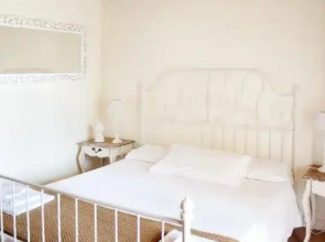 Borgo Rosso Country House B&B