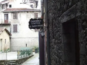 Le Petit Saint Pierre