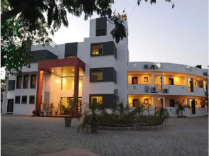 Green Mango Lake Resort Nalsarovar
