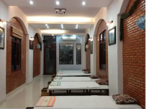 Lu Khach Quan Guesthouse