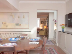 Veeve  Edge St 3 Bed With Large Roof Terrace Notting Hill Kensington