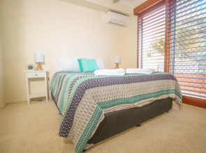 Absolute Beachfront Family Holiday Home