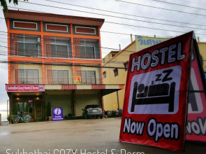 Sukhothai Cozy Hostel & Dorm