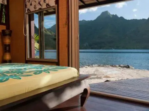 Robinsons Cove Villas
