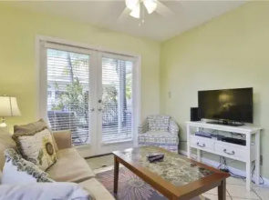 Beach House Condo (Condo)