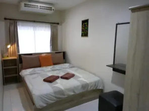 Living Room Guesthouse & Cafe Bar