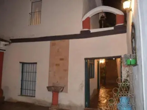 Casa Solariega Hostal B&B