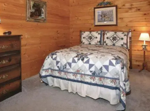 Spruce Lane Cabin - 2 Br Cabin