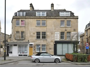 28 Walcot Buildings