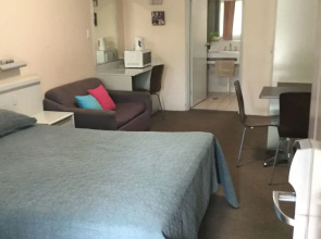 Banksia Motel