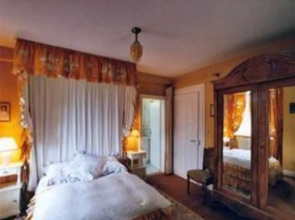 La Tirelire, Chambre