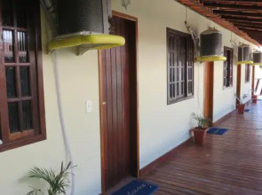 Cantinho da Ilha - Camping & Suítes