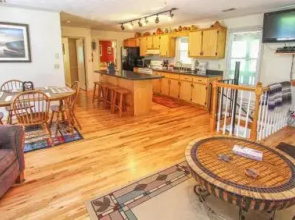 Camp Ketahe 3 Br Cabin