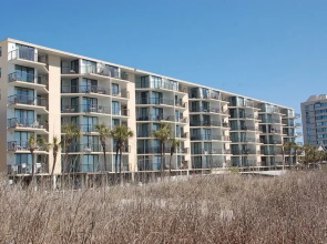 Crescent Sands CB, Unit 4-F - 3 Br Condo