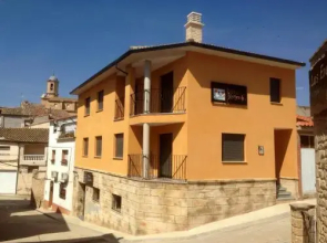 Bielas y Pistones & Apart. Rurales Las Eras