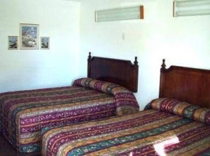 Holiday Motel