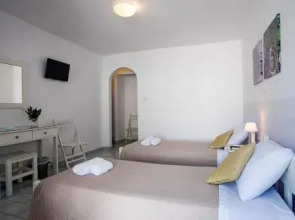 Perivoli Rooms